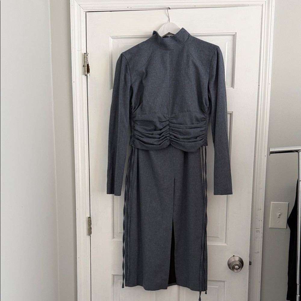 Elegant Long-Sleeve Gray Top